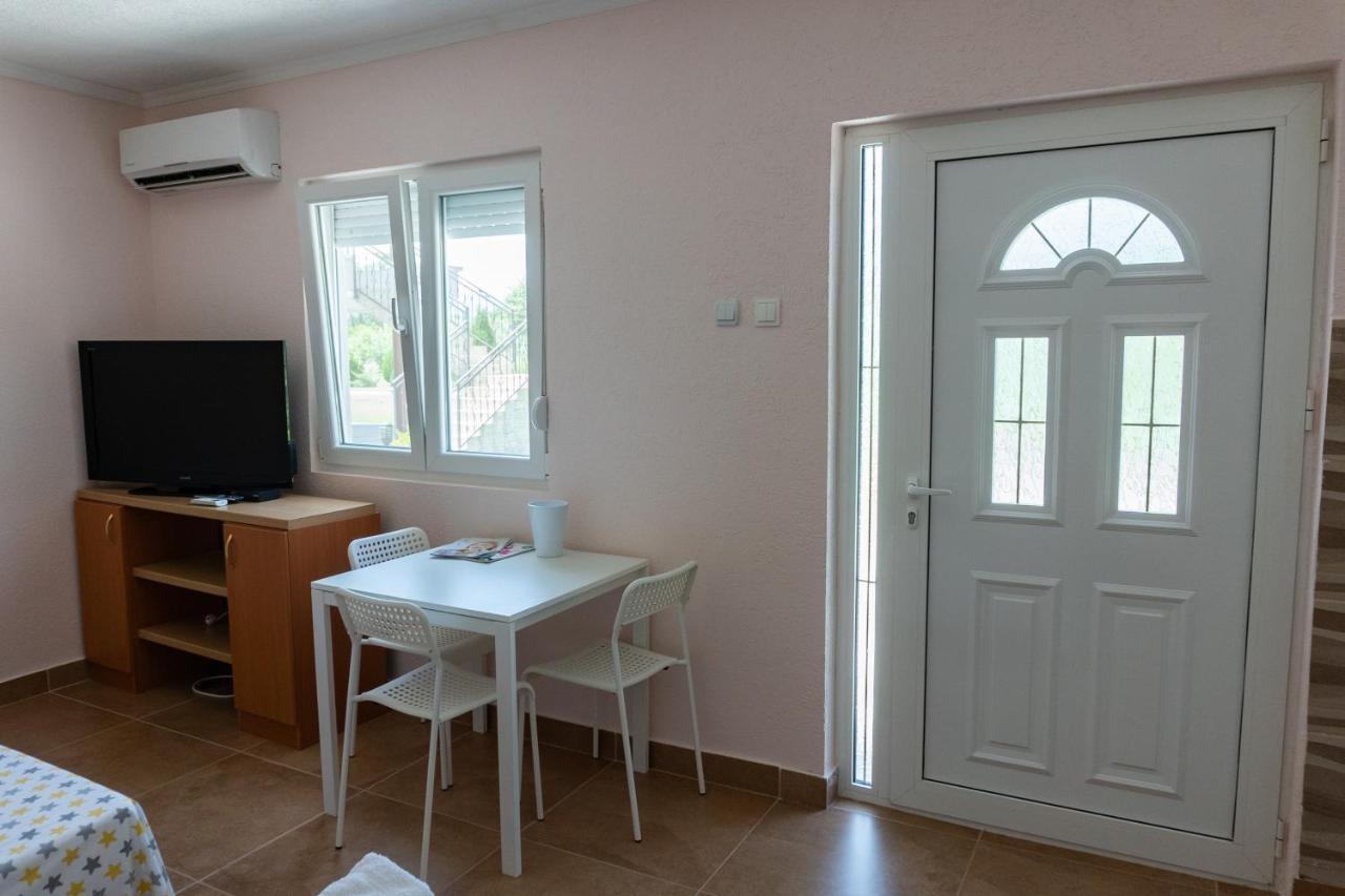 Villa Katerina & Pool Gevgelija Extérieur photo